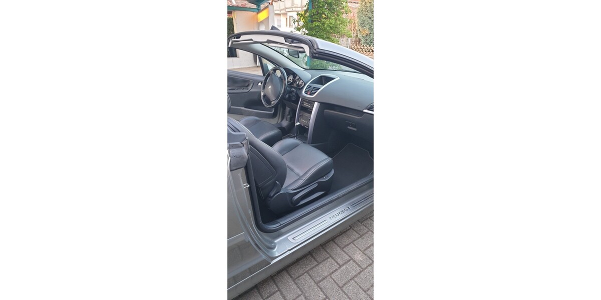 Peugeot 207 CC 128.320 km 4.950 &euro; Offenburg 77652