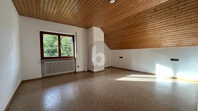 WOHNEN MIT NATURBLICK UND EIGENER QUELLE - Etagenwohnung Schuttertal | Angebot:27327961