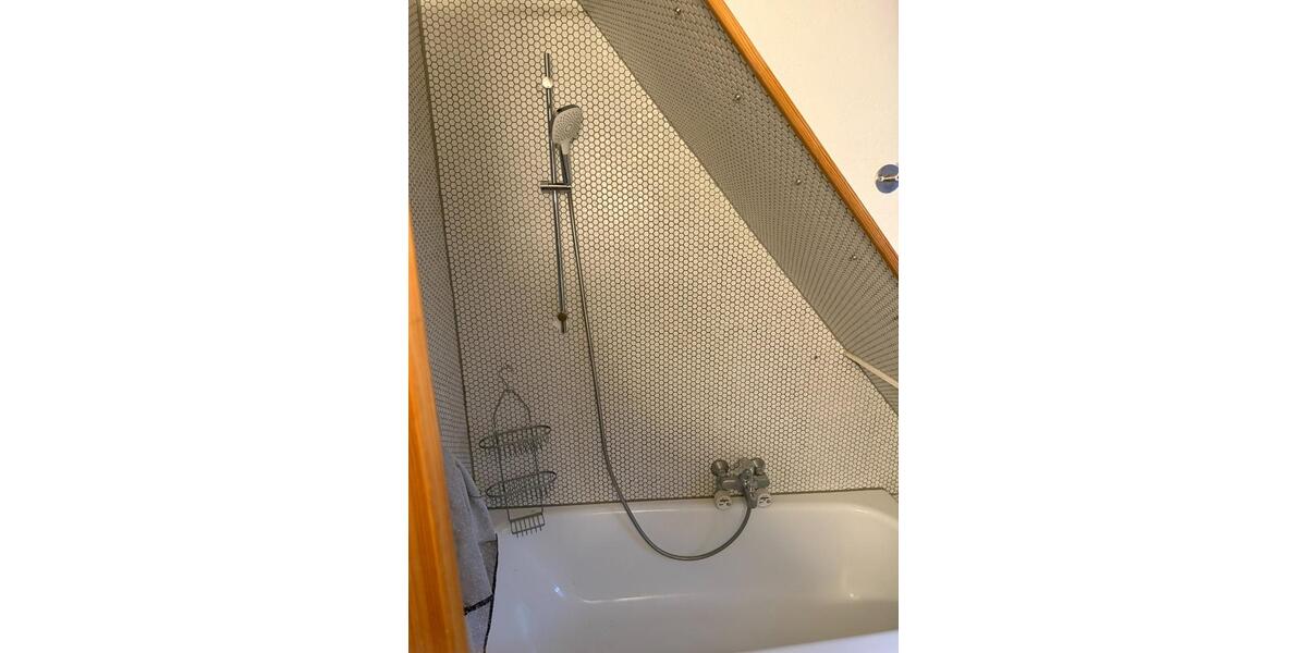 Dachgeschoßwohnung Kehl - 1 Zimmer, 10 m&sup2;, 400&euro; | Angebot:25225174