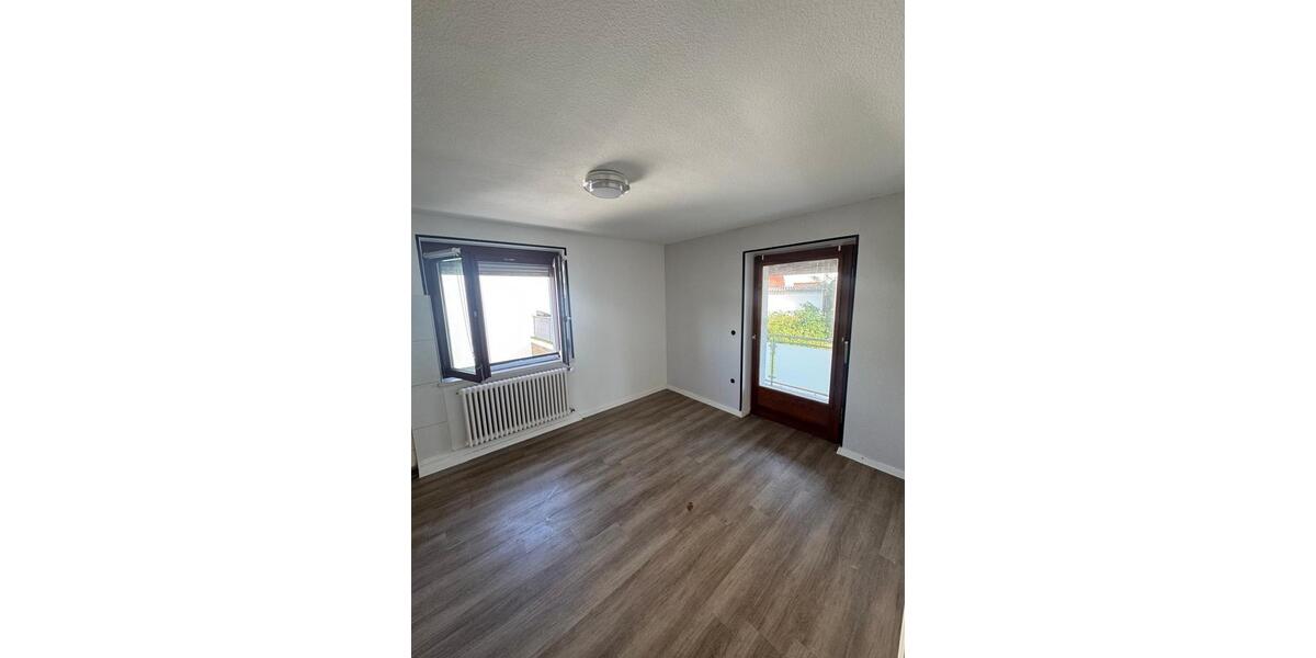 Etagenwohnung Achern - 3 Zimmer, 72 m&sup2;, 800&euro; | Angebot:25498363