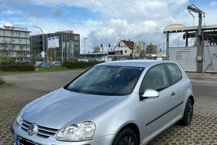 VW Golf 156.000 km 2.300 &euro; Offenburg 77656