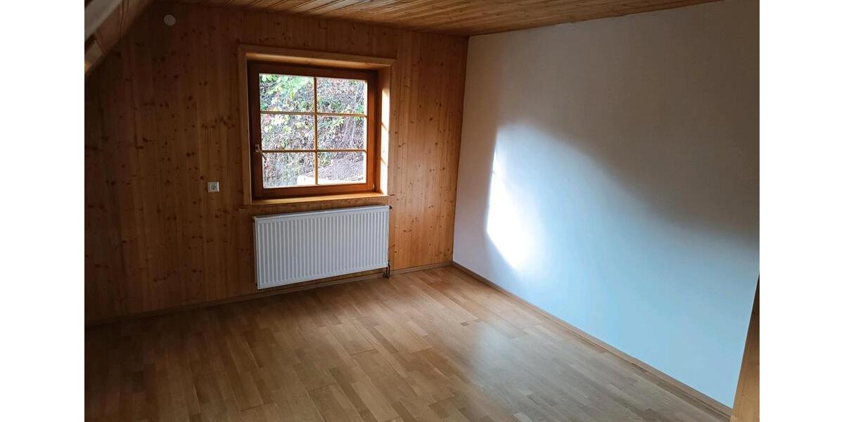 Einfamilienhaus Sasbachwalden - 6 Zimmer, 160 m&sup2;, 1.450&euro; | Angebot:27617782