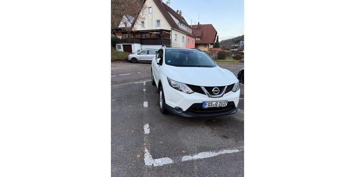 Nissan Qashqai 53.275 km 13.750 &euro; Mühlenbach 77796