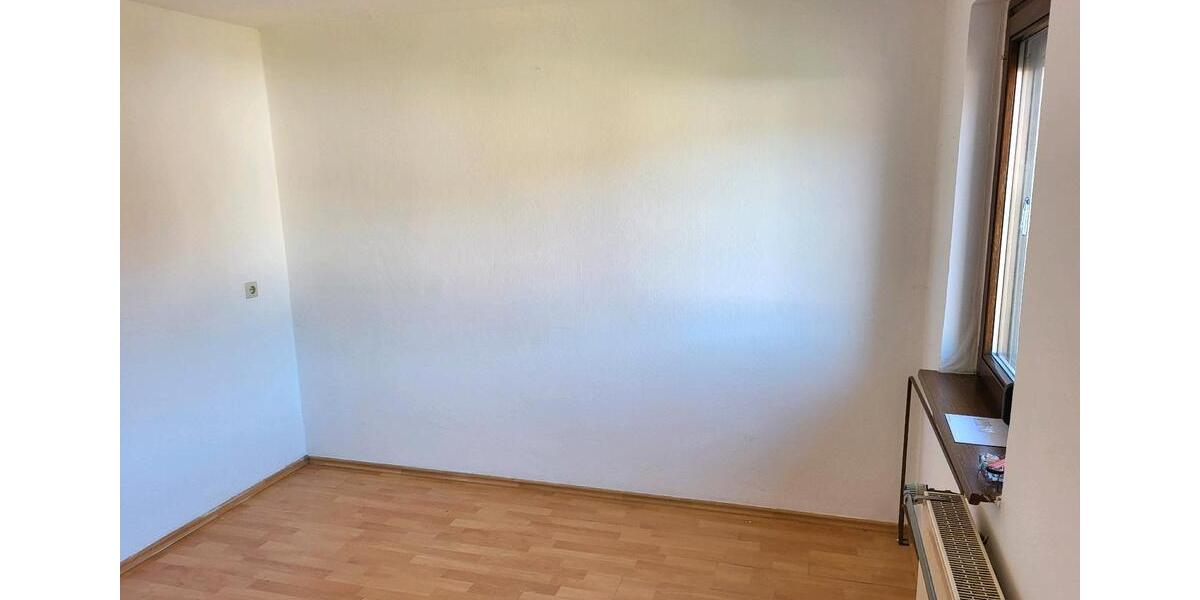 Etagenwohnung Hausach - 3 Zimmer, 65 m&sup2;, 845&euro; | Angebot:25917814
