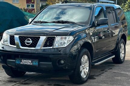 Nissan Pathfinder 298.000 km 11.899 &euro; Sasbach 77880