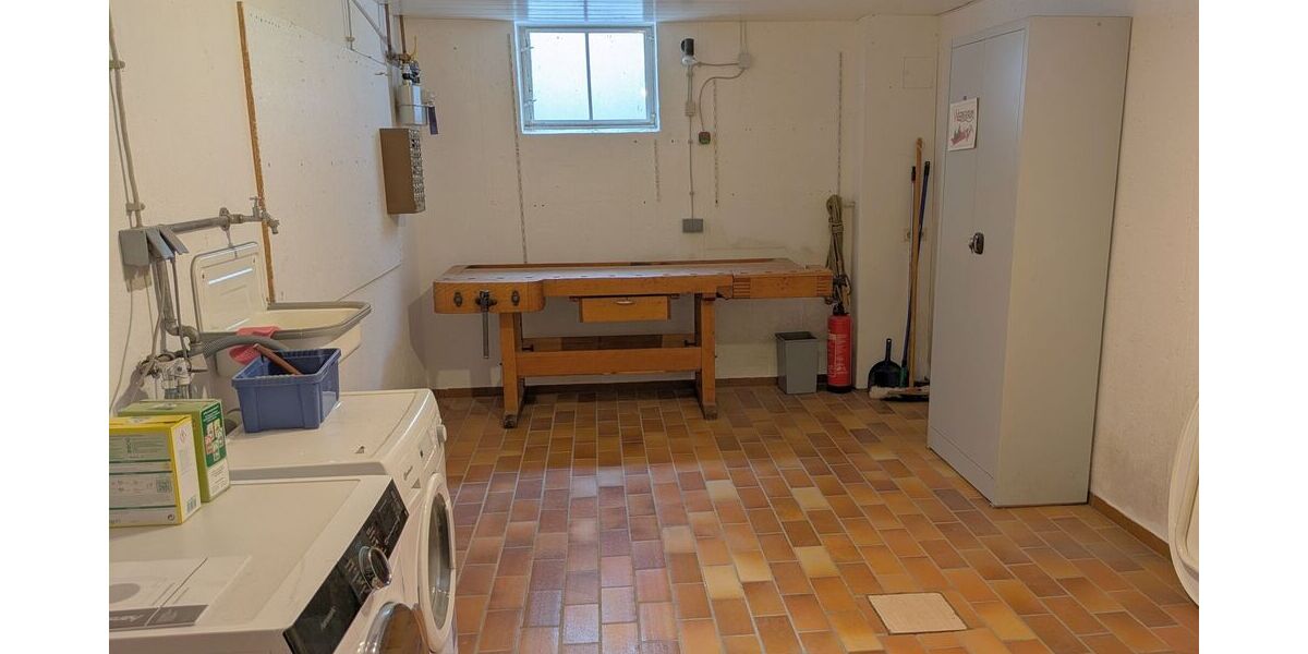 Toplage in Zell-Weierbach: Großzügiges, helles und ruhiges Haus umgeben von viel Grün - Einfamilienhaus Offenburg Rammersweier | Angebot:27018965