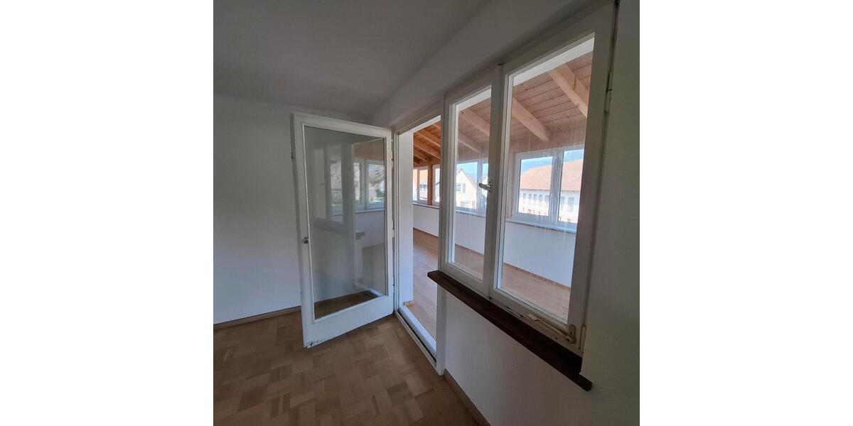 Etagenwohnung Schuttertal - 4 Zimmer, 115 m&sup2;, 1.450&euro; | Angebot:25418105