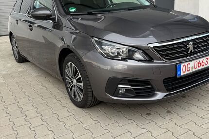 Peugeot 308 117.000 km 11.350 &euro; Offenburg 77654